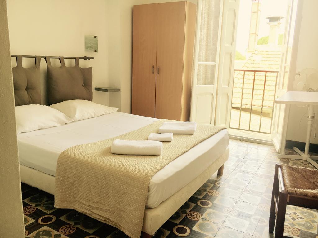 Hotel Le Centre Ле Булу Екстериор снимка